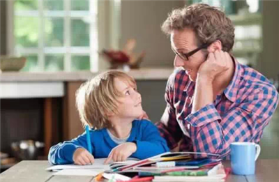 剛?cè)雸@的孩子愛哭老師和家長(zhǎng)該怎么辦？